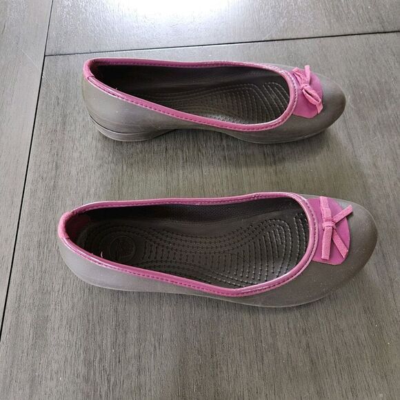 Crocs Womens Ballet Flats Sz US 8 Brown With Berry Purple Bow - Picture 9 of 9